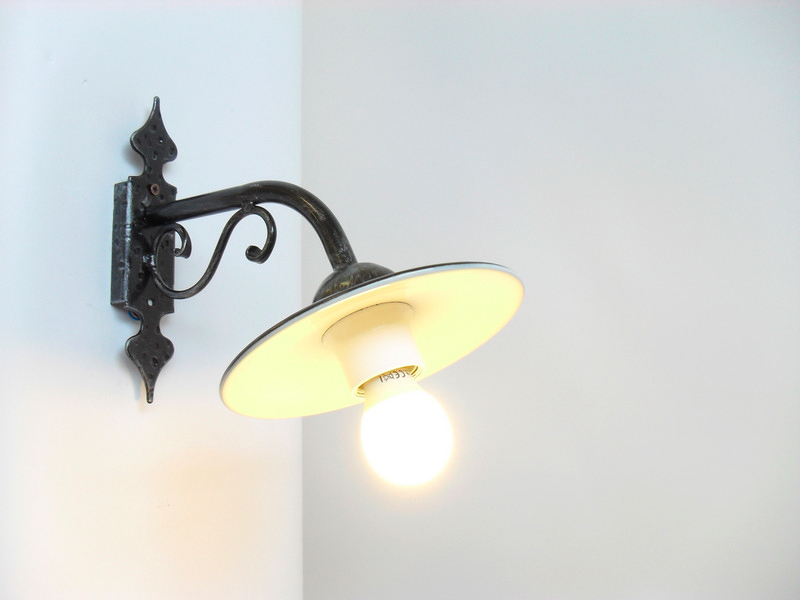 NBrand LM98 Lampada Tulipano Con Piatto � cm 20 1X100 Watt