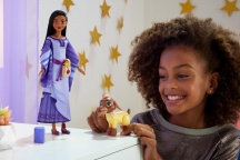 Mattel HPX25 Disney Wish Set Avventure con Asha di Rosas Bambola Valentino Star 3+